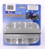 Щетка магнитная 5.6*10.9см (MC56)